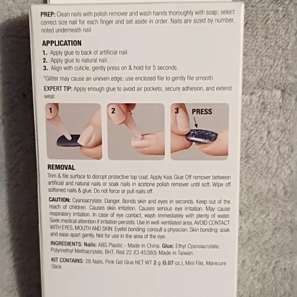 Press-on Nails - Picture 2 of 3